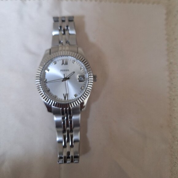 FOSSIL WATCH. - Picture 1 of 4